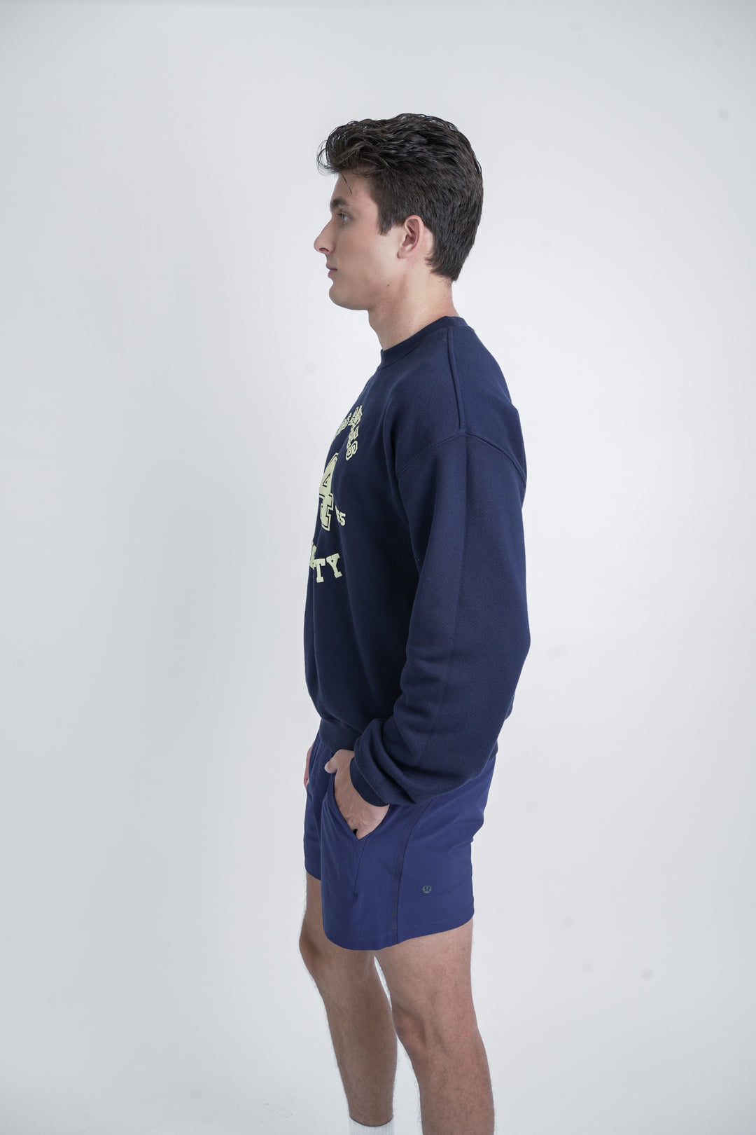 Crewneck - Varsity Laurel in Navy